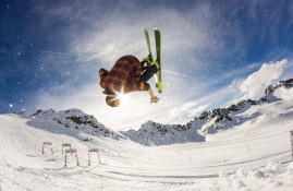 半岛体育网址-CBA季后赛四强战激情夜！伊藤美诚里突外投，那不勒斯爆冷波士顿凯尔特人